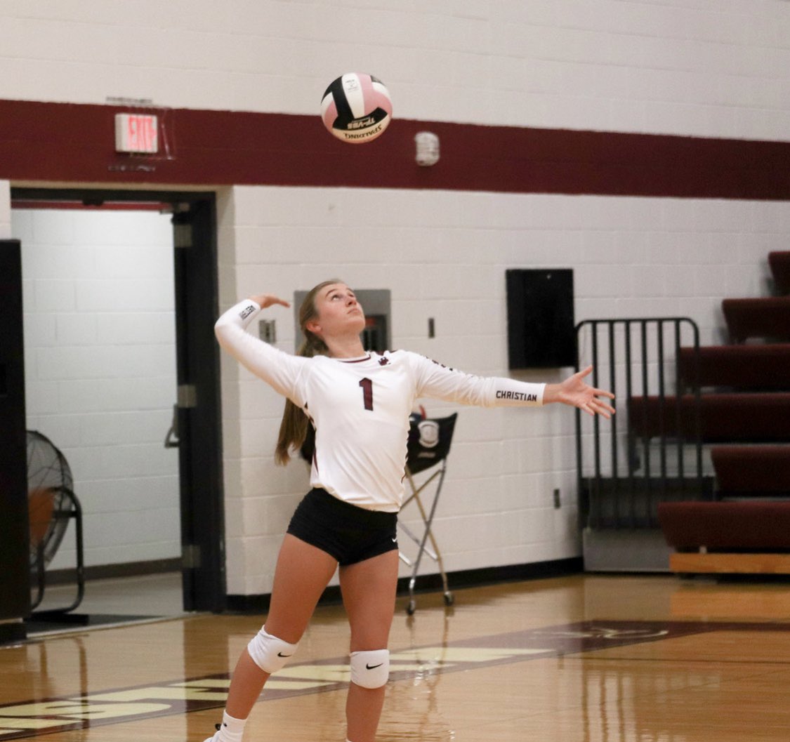 Big Congrats to our Libero <a href="/makenna_kooima/">Makenna Kooima</a> on her commitment to <a href="/DordtVolleyball/">Dordt Men's Volleyball</a> 🖤💛