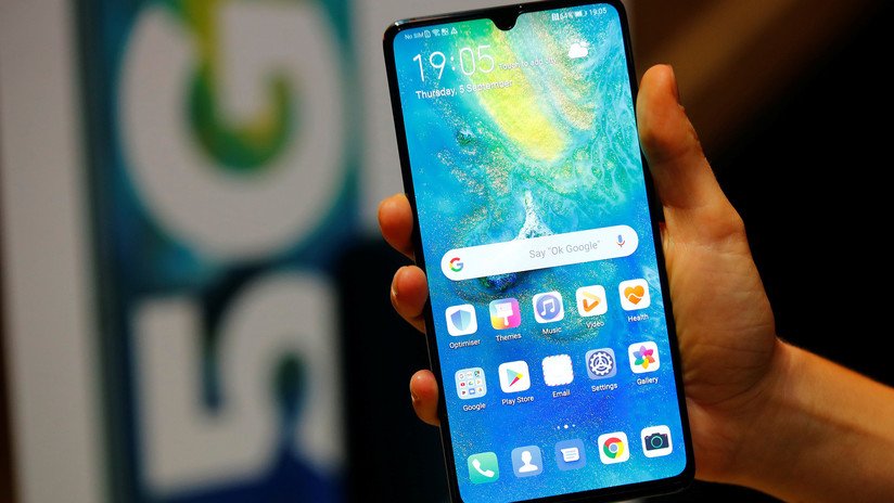 ActualidadRT's tweet photo. Huawei empieza a producir estaciones base 5G sin piezas estadounidenses https://t.co/Aw34T2qAe9 https://t.co/IyLC8070JM
