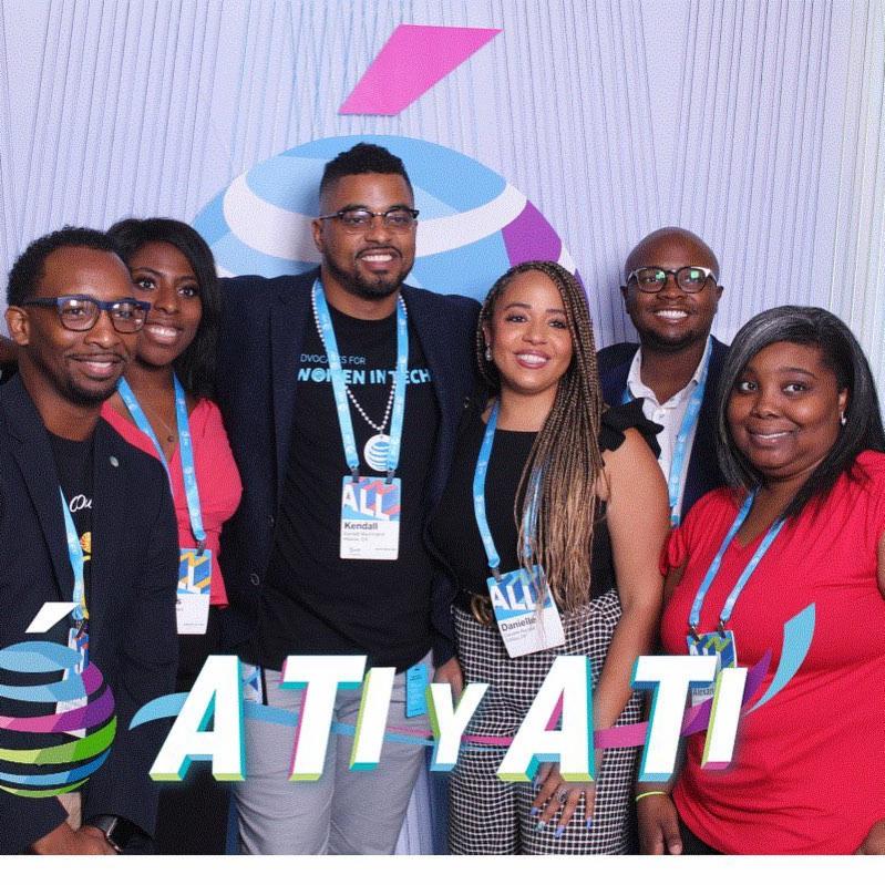 LifeAtATT's tweet photo. At #ATTEGC19, everyone was invited to celebrate #HispanicHeritageMonth! Learn more about our people driving support for the LatinX community. #LifeAtATT #TBT https://t.co/5OWXE8I8me https://t.co/pDOrprJqeC