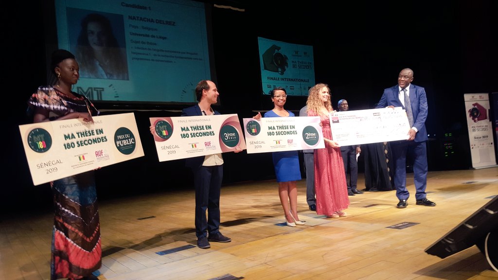 These180's tweet photo. Podium #MT180 Dakar 2019
1er Prix : Natacha Delrez 🇧🇪
2e Prix : Tantely Andriamampianina 🇲🇬
3e Prix : Tom Mébarki 🇫🇷
Prix Public : Cathérine Penda Mbaye 🇸🇳
@auf_org @AUF_ECO @AUF_MoyenOrient @AUF_EuropeOuest @AUF_Oceanindien @auf_maghreb @AUF_AsiePacifiq
@AUF_AfriqueCent 
#kebetu https://t.co/1B3lwRKiJn