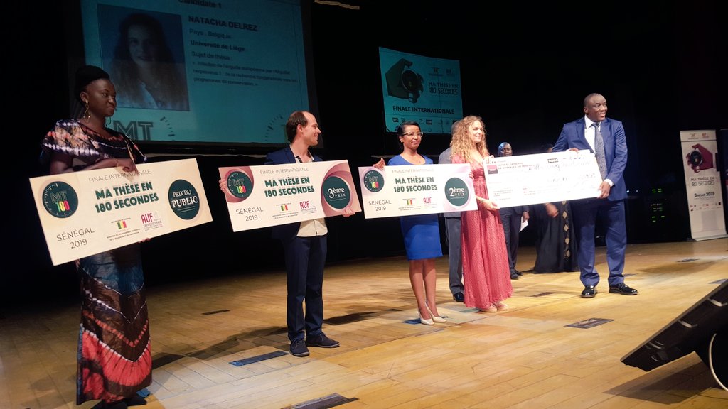 These180's tweet photo. Podium #MT180 Dakar 2019
1er Prix : Natacha Delrez 🇧🇪
2e Prix : Tantely Andriamampianina 🇲🇬
3e Prix : Tom Mébarki 🇫🇷
Prix Public : Cathérine Penda Mbaye 🇸🇳
@auf_org @AUF_ECO @AUF_MoyenOrient @AUF_EuropeOuest @AUF_Oceanindien @auf_maghreb @AUF_AsiePacifiq
@AUF_AfriqueCent 
#kebetu https://t.co/1B3lwRKiJn
