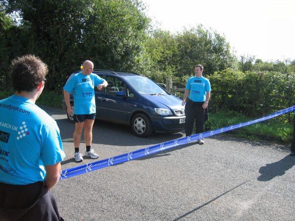 RunFindlayRun's tweet photo. #throwbackthursday #15YearsAgo #2004 #FirstCrazyChallenge #4HalfMarathons24Hours #RunNorthernIreland #RunScotland #RunWales #RunEngland finished at #GreatNorthRun @great_run #SupportTeamMakeImpossiblePossible #TimeToRecreate2020 #BringItOn https://t.co/ohppmYPOkp
