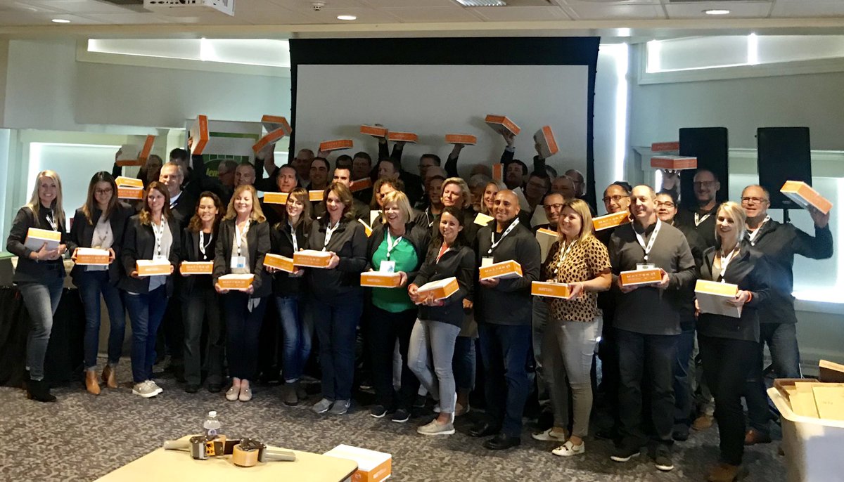 HormelFoods's tweet photo. Our team @Jennieo packed 250 meals today to help feed families in the Willmar, Minn., community! #OneInspiredTeam https://t.co/vjLlAgjfk0