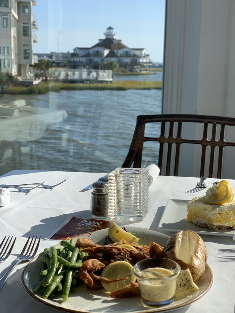 fagersisland's tweet image. Tonight’s fine dining featured entree are three sautéed soft shell crabs with lemon Burre blanc served with vegetables. If one of my favorite things #notonthemenu. Tonight #imnotcooking