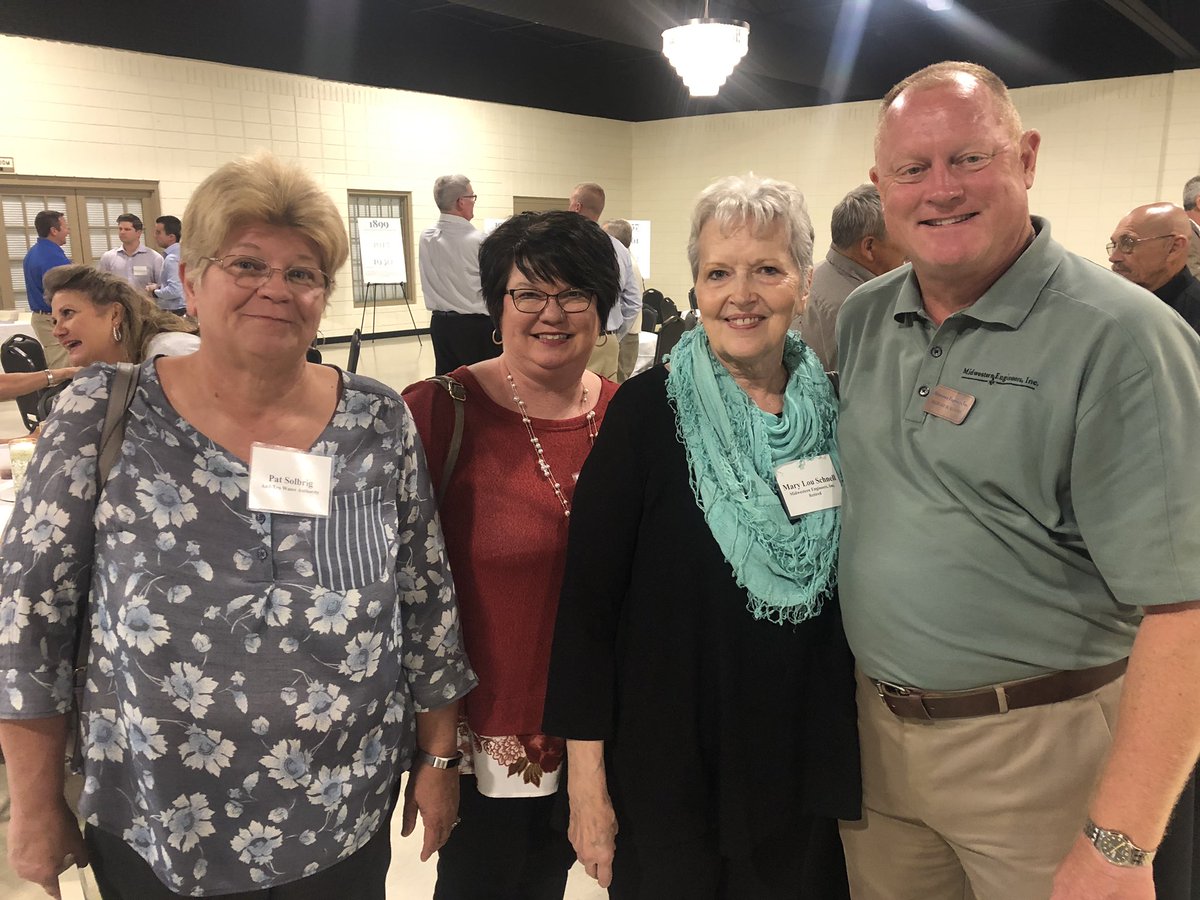 MidwesternEng's tweet photo. More pics from the Patoka Celebration. @Buggasbooks @MARYLOUatMEI #andtrowater #duboiswater @usdaRD #pikegibson @RCAPInc #ISI https://t.co/vRVpI5AmiH