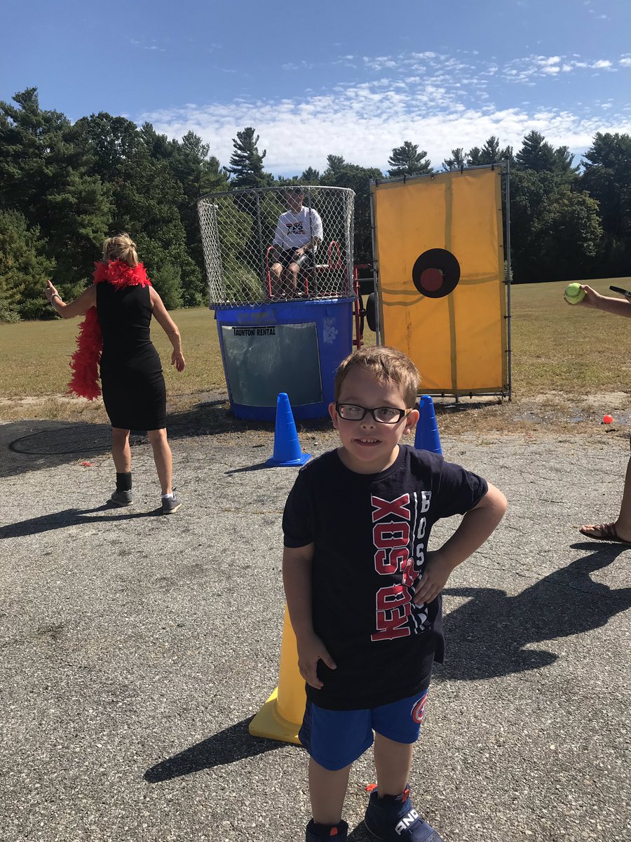 ETelementary's tweet photo. Thank you superintendent Cabral for being a good sport and allowing each & every ET student to take a shot at dunking you today as we celebrated reaching our reading goals! #hollywoodday #dunktank #readingsuperstars @Taunton_Schools https://t.co/XJgIdlo7wB