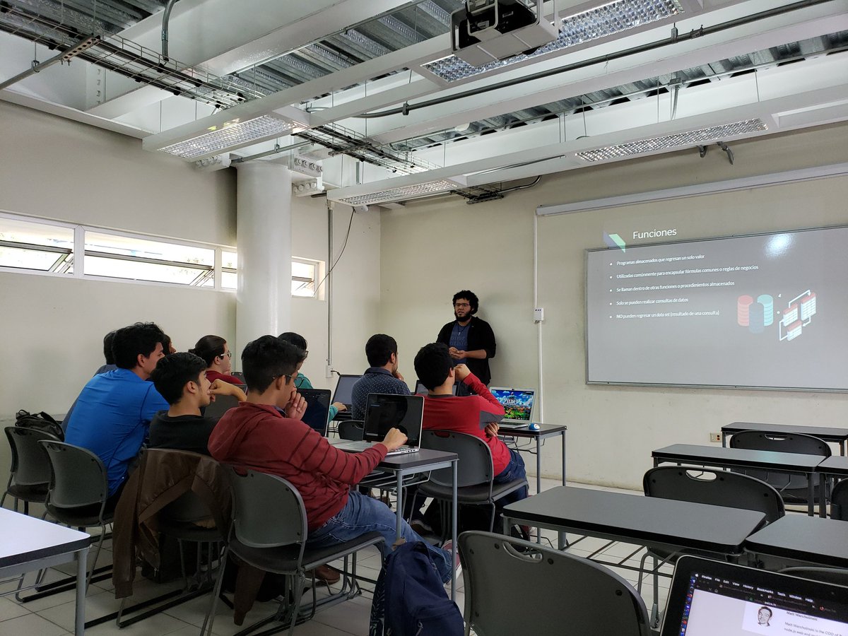 elrevo's tweet photo. Estámos en sesión del #CoderDojoFei con el tema "procedimientos y funciones en bases de datos" en la @fei_uv https://t.co/CZJingAFhs