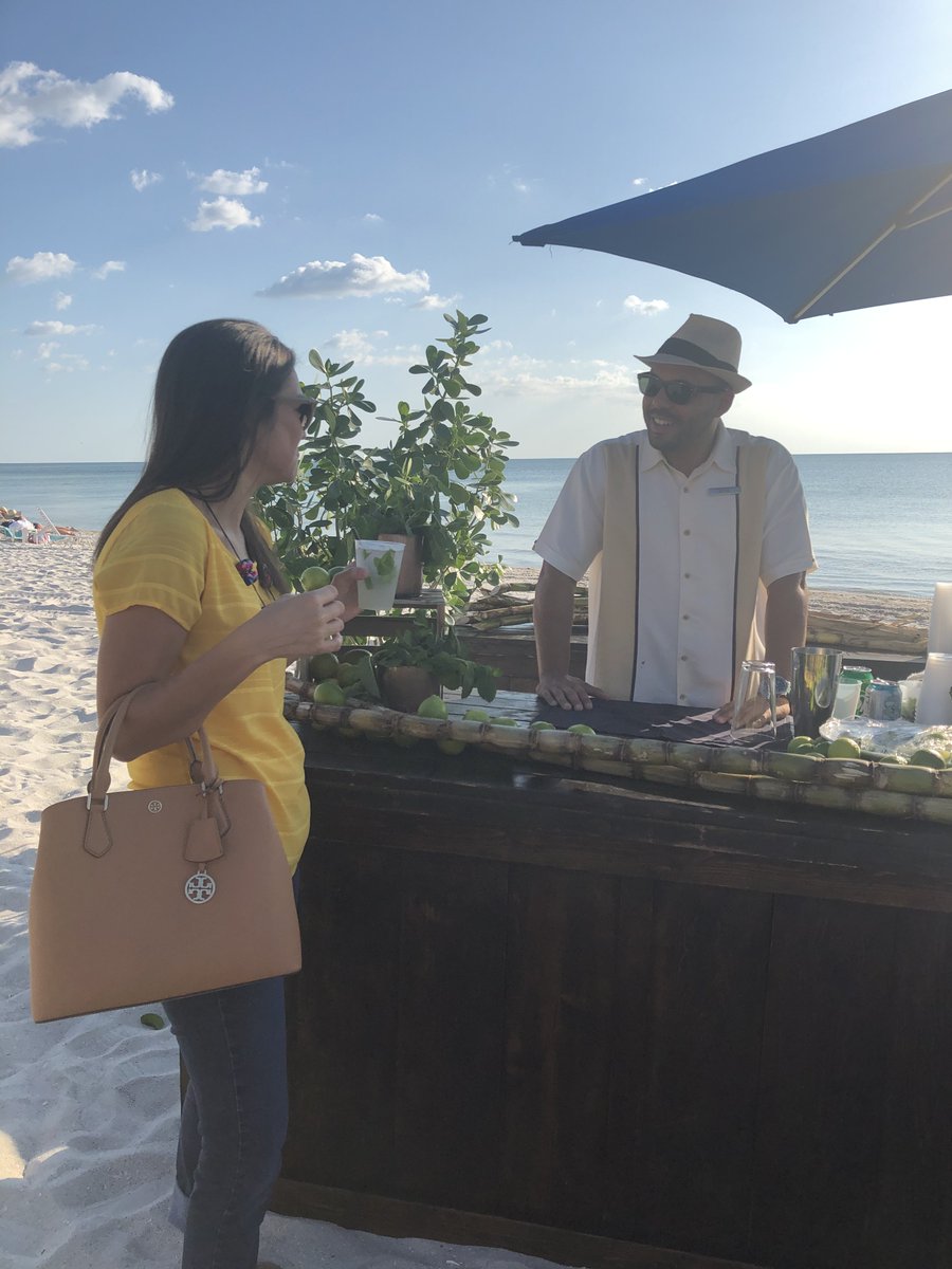 BeaconFogHorn's tweet photo. Time to unwind...
#BeaconRoundtable #DigitalTransformation https://t.co/owp1FdIxEZ