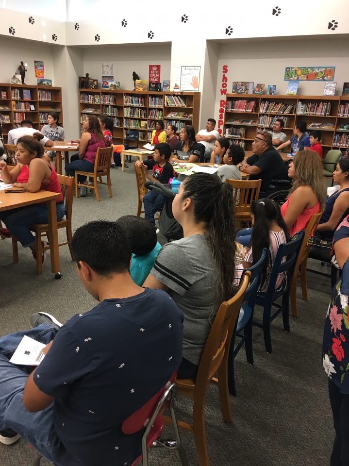 askatechnogirl's tweet image. We are sharing wonderful resources tonight for the @LancasterISD bilingual parent meeting! #mathresources #homemadeicecream #technologyresources  #nextlevel