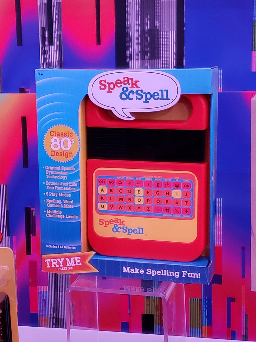 thirtymommy's tweet photo. My boys NEED this retro toy in their lives!! It brought back so many memories of my own #SpeakAndSpell @basicfuntoys #BasicFunForTheWin #ILoveThe80s #HolidayOfPlay #WeKnowPlay https://t.co/obBi5wbyIY
