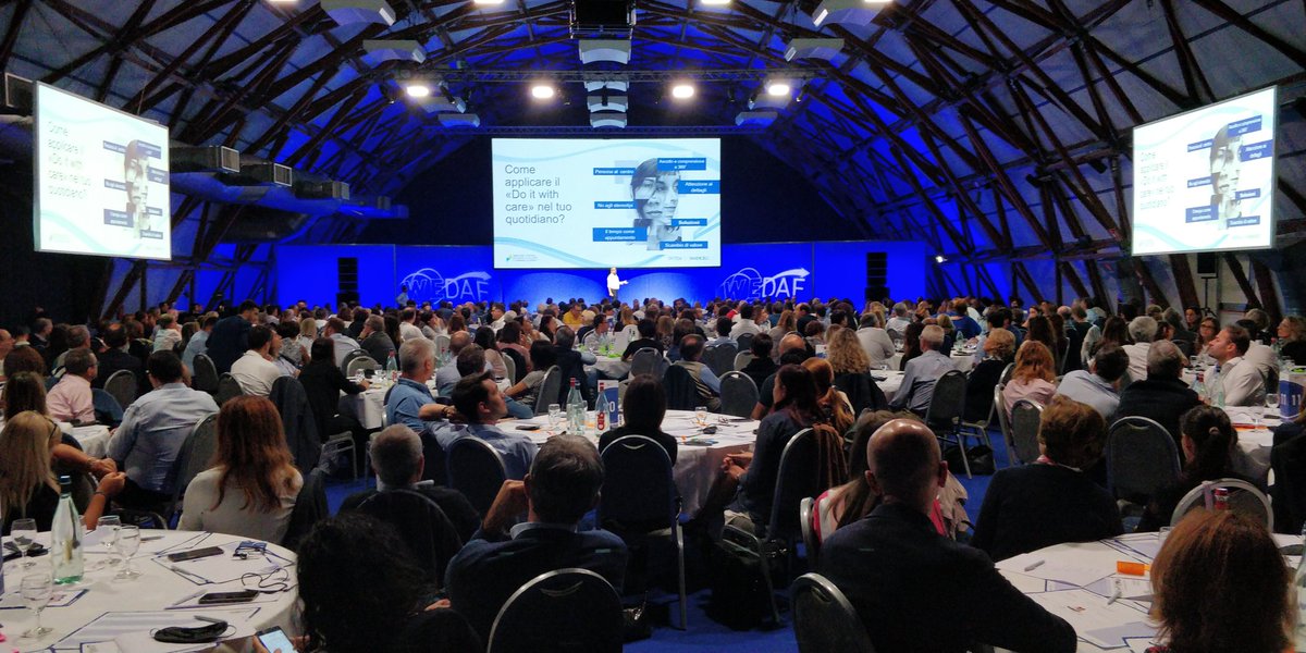 ilnikkio's tweet photo. Oggi non ci siamo annoiati! 450 voci e migliaia di conversazioni, 6 ore con 4 learningRound, tra i Vampiri e un Velasquez! #energia con #wedaf di Intesasanpaolo. #doitwithcare #makingtogether @Logotel crewCheMetteLeAli. https://t.co/Yh4zjC8Zto
