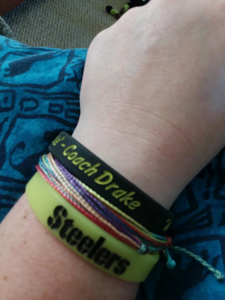 kimberly_2003's tweet image. thanks @TeamJuJu! got my #coachDrake bracelets in today  and they're awesome!!!