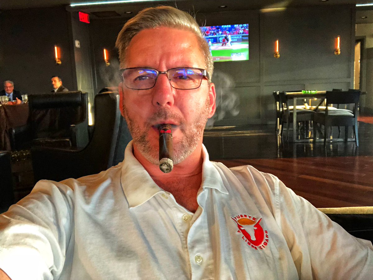 FyLCigars's tweet photo. Enjoying this Bodacious Maduro at 23 Cigar Bar and Restaurant in beautiful downtown Centreville VA.

Cheers!

Smoke Strong, Live Free 
#FuerteyLibre #FYLCigars #FirstFuerte https://t.co/aN1rJifbHE