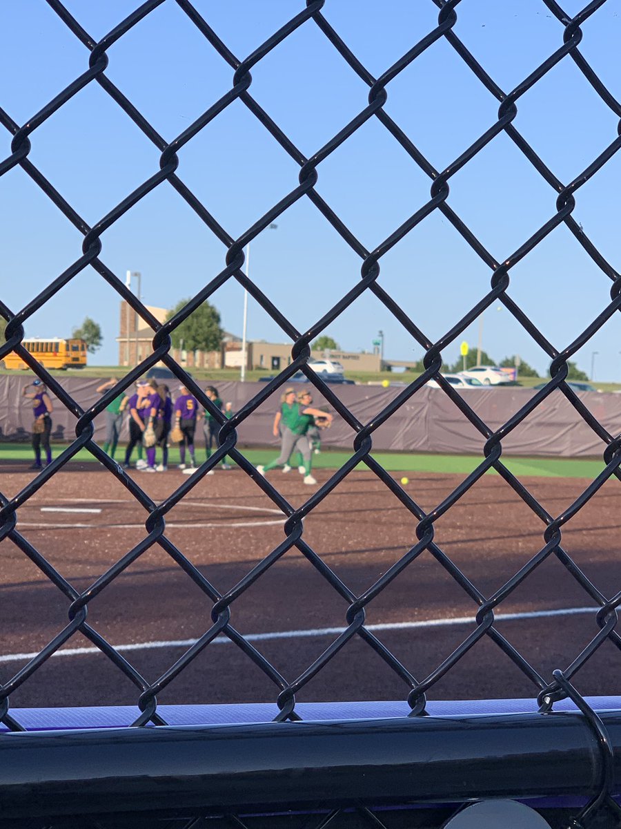 Life_Changer48's tweet image. Shay Rhea &amp;amp; Anna facing off against some of their  Puma sisters! Go Jags!💚💙🐾🥎🐾💙💚