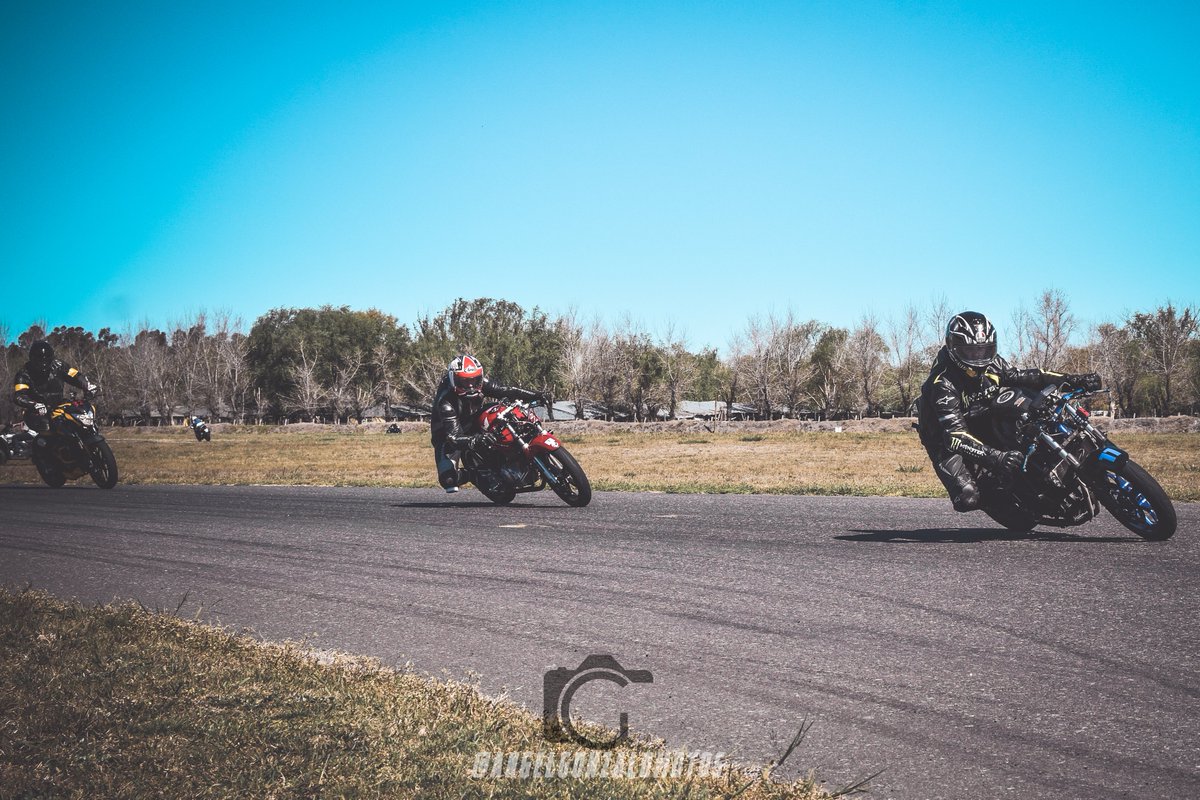 Radio_Riders's tweet photo. Nos quedamos reeee manijas con la fecha del #SbkBonaerense en #RoquePerez 🤯y, para seguir de la cabeza, les dejamos estas 📸que nos mandó nuestro amigo #AngelMotos

Mirá la galería completa en Instagram
⚠️No te olvides de participar x los PASES GRATIS para los GirosLibres⚠️ https://t.co/3eWmvSJvDr