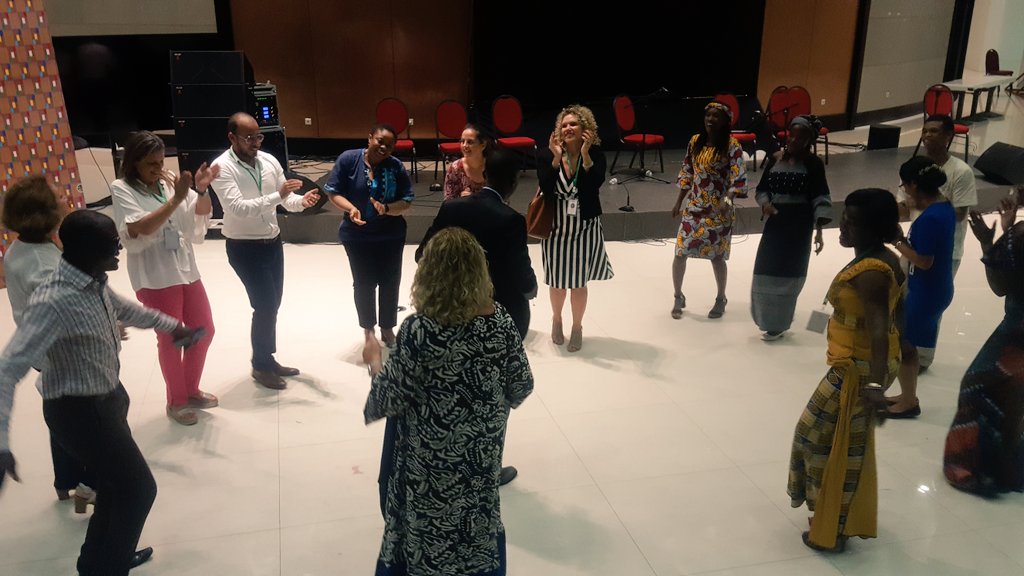 These180's tweet photo. #MT180 Les candidats en mode ''Joindre l'utile à l'agréable'' après cocktail 
Au Musée des Civilisations Noires  

@AUF_AfriquOuest @auf_org @AUF_ECO @AUF_MoyenOrient @AUF_EuropeOuest @AUF_Oceanindien @auf_maghreb @AUF_AsiePacifiq
@AUF_AfriqueCent 
#kebetu https://t.co/mIC8HPOEXi