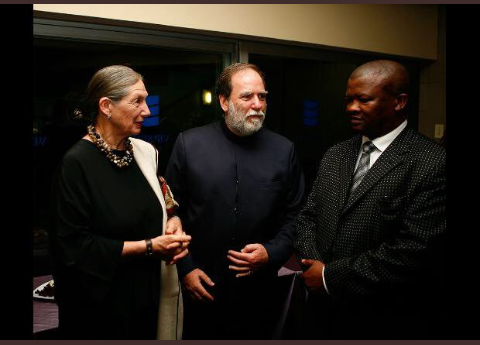 Lwandle1949's tweet photo. @IndWorldThinker @SACP1921 @SAEditorsForum @Corruption_SA @SABCNewsOnline @cfrolick @SAReserveBank @StateCaptureCom @obiwanZa Is it a concidence tht most #CR17 funders r also main FUNDERS of:
*NGOs
*Media
*NPA
*PoliticalParties
*Judges work fr NGOs funded by th cabal
*CR &his inner circle r shareholders in businesses of th cabal
Is this nt #TrueStateCapture?
#AskingForAFriend https://t.co/wNpDb0CPUL