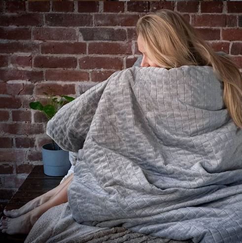 SLEEPTEMBER GIVEAWAY FOURTEEN 

Want the sensation of being hugged without having someone there? We've partnered with Gravity Blanket, the weighted blanket company that was developed for the purpose of relieving stress &amp; anxiety.

To enter head over to our Facebook and Instagram