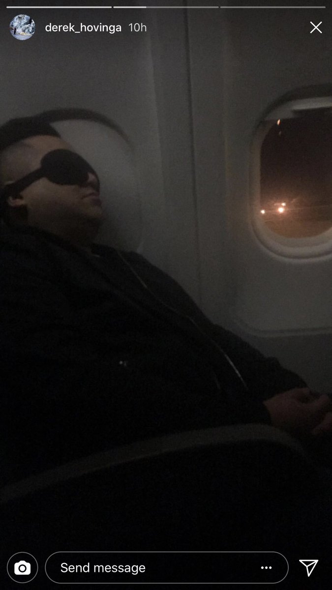 andrewphung's tweet photo. @bitterasiandude @MikeYuan82 @AshleyBotting @mikiebarb @PaulyneWei Still #teamwindowclosed https://t.co/x3IDAT3wYJ