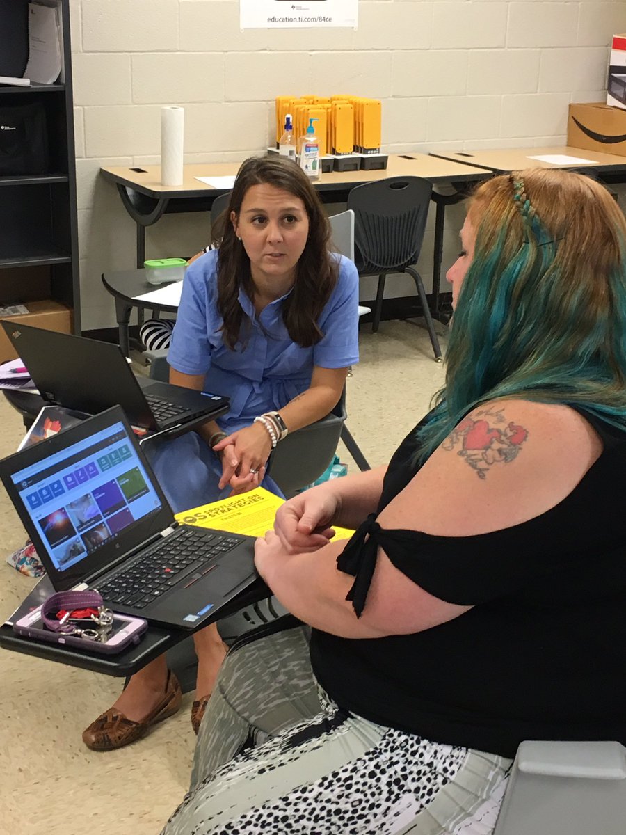 LeAnnSimmerman's tweet photo. @MauryCoSchools #DENAmb session 1 is in the books!! DENtastic ladies leading the charge toward digital/technology integration. #growmaury @DiscoveryEd @cjmarczak @cara_skaggs @kellyhines @jdemian @EmMurn https://t.co/QFQeVA2KjL