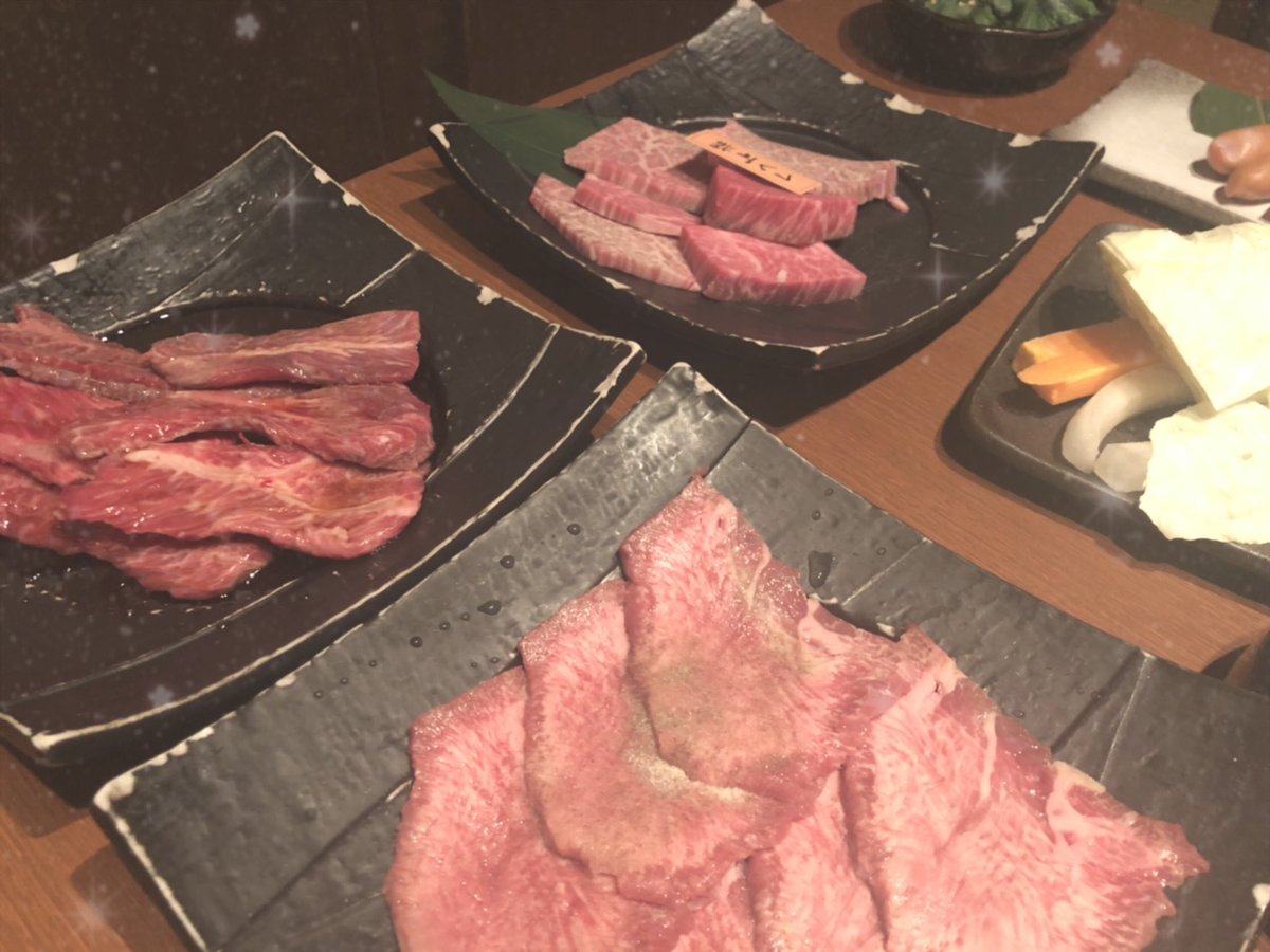 precure_O3's tweet photo. えんまちゃんたんおめぱーてぃ👾🍒

歯がなくても食べれるお肉おいちかたナ〜(   ᷇࿀ ᷆  )♡ https://t.co/PpNQjW4WGS