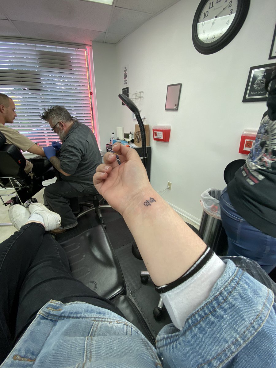 typicalbarbara's tweet photo. “now promise me, several times a day even if you feel alone, don’t throw yourself away” - promise 
약속 @BTS_twt i love u jimin https://t.co/kuaXwnjCml
