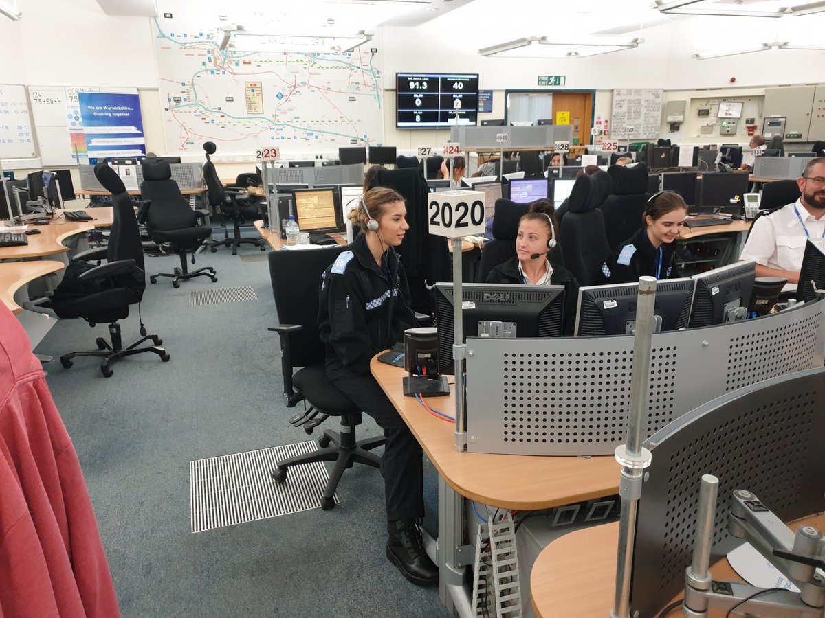 inspcbarnes's tweet photo. Another busy shift tonight and more visitors tonight from @alexs_journey and @WarksCadets who took over control this evening https://t.co/IO3KnwfAR1