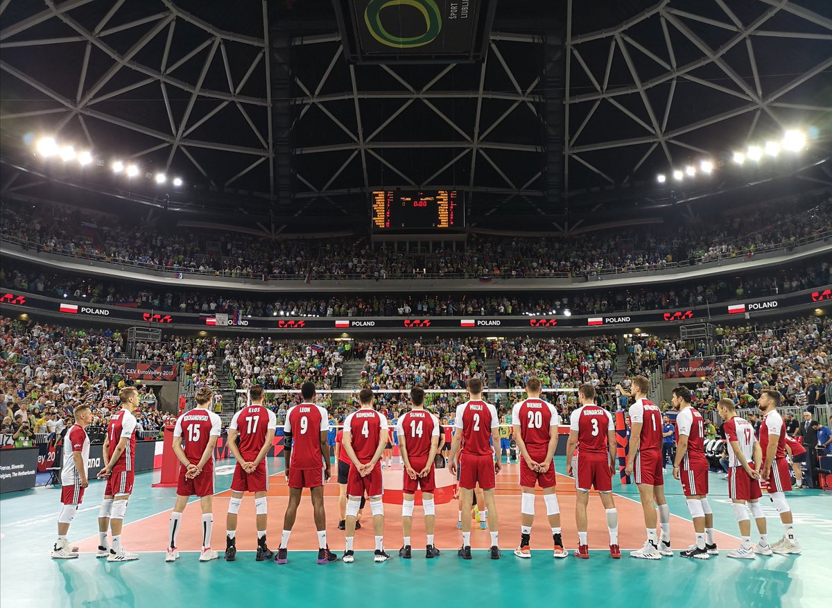 elapoznar's tweet photo. Ja to tylko tu zostawię.
#onceateamalwaysateam https://t.co/EzRkWu0vOF