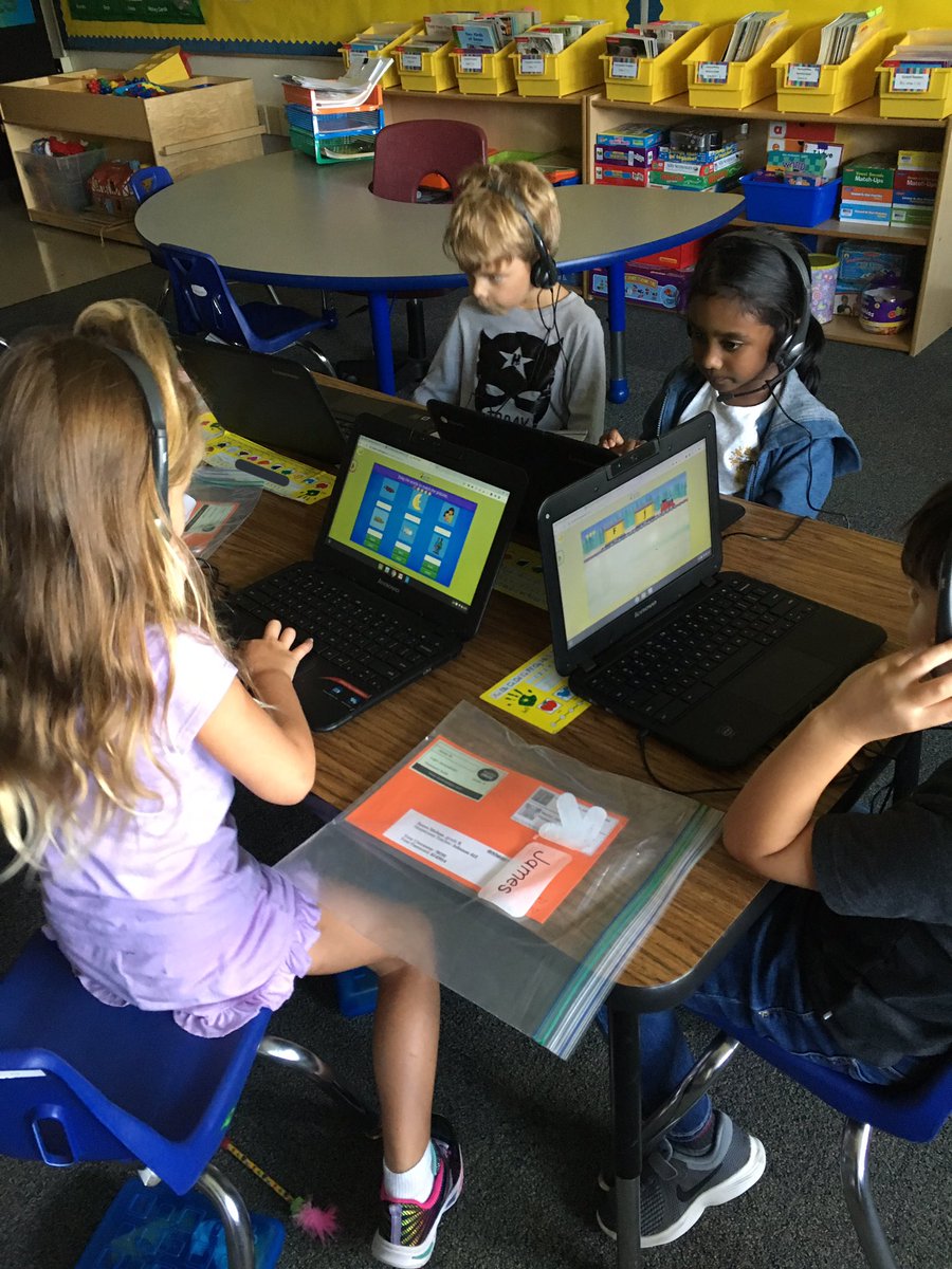 Kindergarteners are all up and running on their Chrome Books!  Thank you, <a href="/OT_KMcKenna/">Kristin McKenna</a> #waysiderocks <a href="/DPalaia/">Denise Palaia</a>