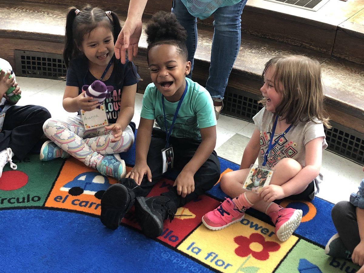 dianna_langdon's tweet photo. Pure JOY with Ms. Rose today!! We love music! @cynbardwell @StollerMelisa #ossining #thebasics #talksingandpoint https://t.co/39rmnPAEgC