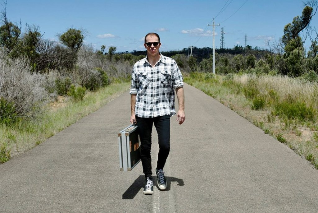 Join us tonight with Leon Fallon on stage from 5:30pm! We've covered the music &amp; food, all you need to do is bring the company!

#chcc #weekend #golfclub #entertainment #lifestyle #golferslife #drinks #dinnner #soloartist #soicalfriday #music #views #friends #cheers #food