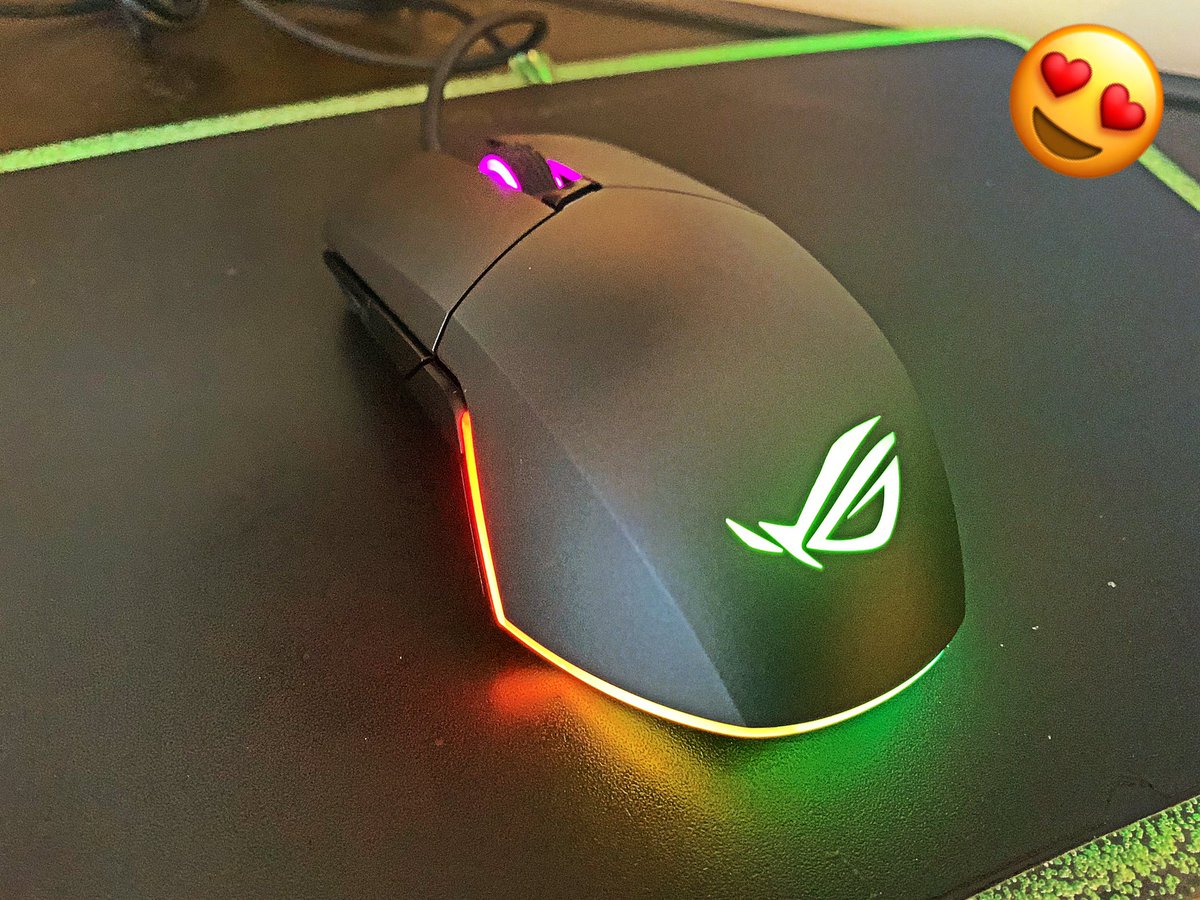 Luke_Rides_'s tweet photo. After saving up very hard I got this 😍 👍. Gorgeous @ASUS_ROGUK @ASUSUK Republic Of Gamers Pugio Mouse. This is literally Tech Art. It’s absolutely sexy and the colours are incredibly 😍 👍. Tracking from the sensor is like it’s telepathic! 😍 #telepathic #gaming #exotictech https://t.co/5q9MYCVMwm