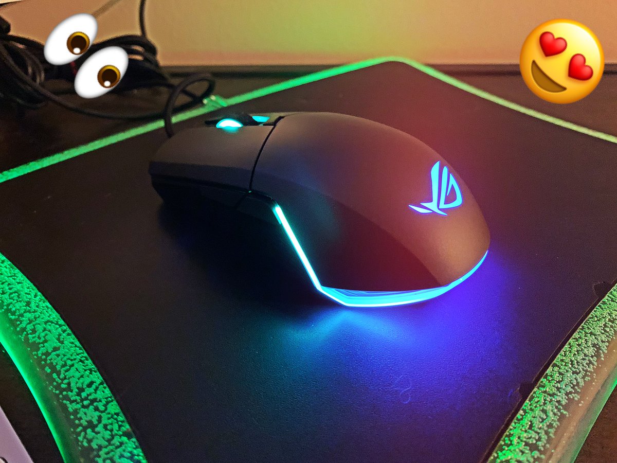 Luke_Rides_'s tweet photo. After saving up very hard I got this 😍 👍. Gorgeous @ASUS_ROGUK @ASUSUK Republic Of Gamers Pugio Mouse. This is literally Tech Art. It’s absolutely sexy and the colours are incredibly 😍 👍. Tracking from the sensor is like it’s telepathic! 😍 #telepathic #gaming #exotictech https://t.co/5q9MYCVMwm