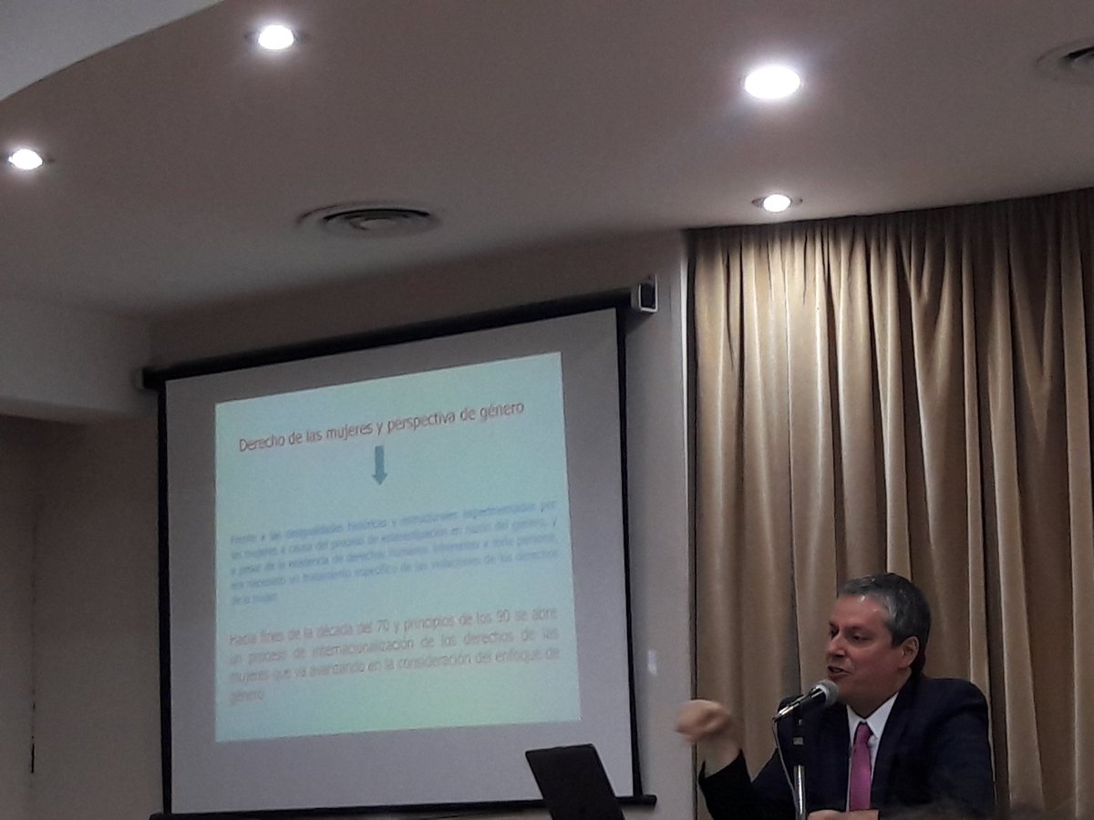 SilvinaCalveyra's tweet photo. #Genero
#ConvencionesInternacionales
Participando de la Jornada "Las Cuestiones de Genero en la Jurisprudencia de la Corte Interamericana de Derechos Humanos", organizada por la AMFJPER.
Con la disertacion del Dr. Marcelo Trucco. Docente de UNR https://t.co/2d6pnU5j4H