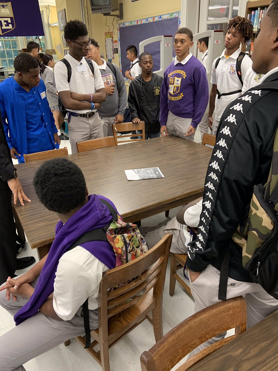 This morning’s mentoring session at @WarrenEastonCHS w/ <a href="/NolaAlphas/">New Orleans Alphas</a> was strong. Our mentees inspire me.  ✊🏾✊🏾✊🏾🤙🏾 #StrongAlphaLeadership