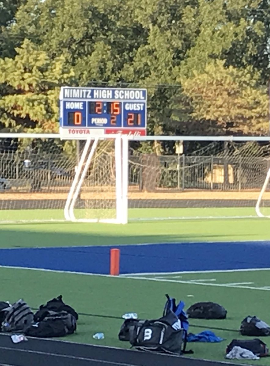 Lori Davis tweet media