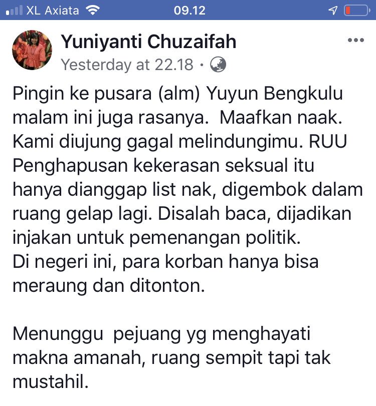 muchlis_ar's tweet photo. Alm Yuyun, baru 14 th. Mei 2016, dia dipukuli kayu, kaki tangannya diikat, leher dicekik, diperkosa bergiliran. Oleh 14 orang!

Tengah malam pulang dari Palu, istri nangis sesunggukan. Merasa gak berdaya. Perjuangan bertahun-tahun melindungi Yuyun dkk lewat RUUKS sepi dukungan. https://t.co/GDFvdqVgrQ