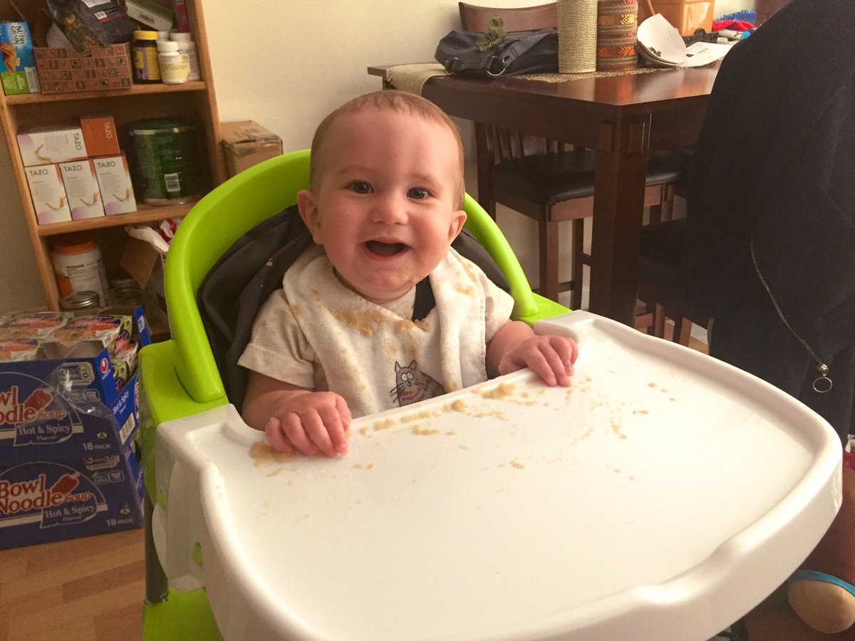 SimCopter_1's tweet photo. Day 1 of #DadCon is off to a good start! The food court is great 🍐 https://t.co/Zr50hxnCwn