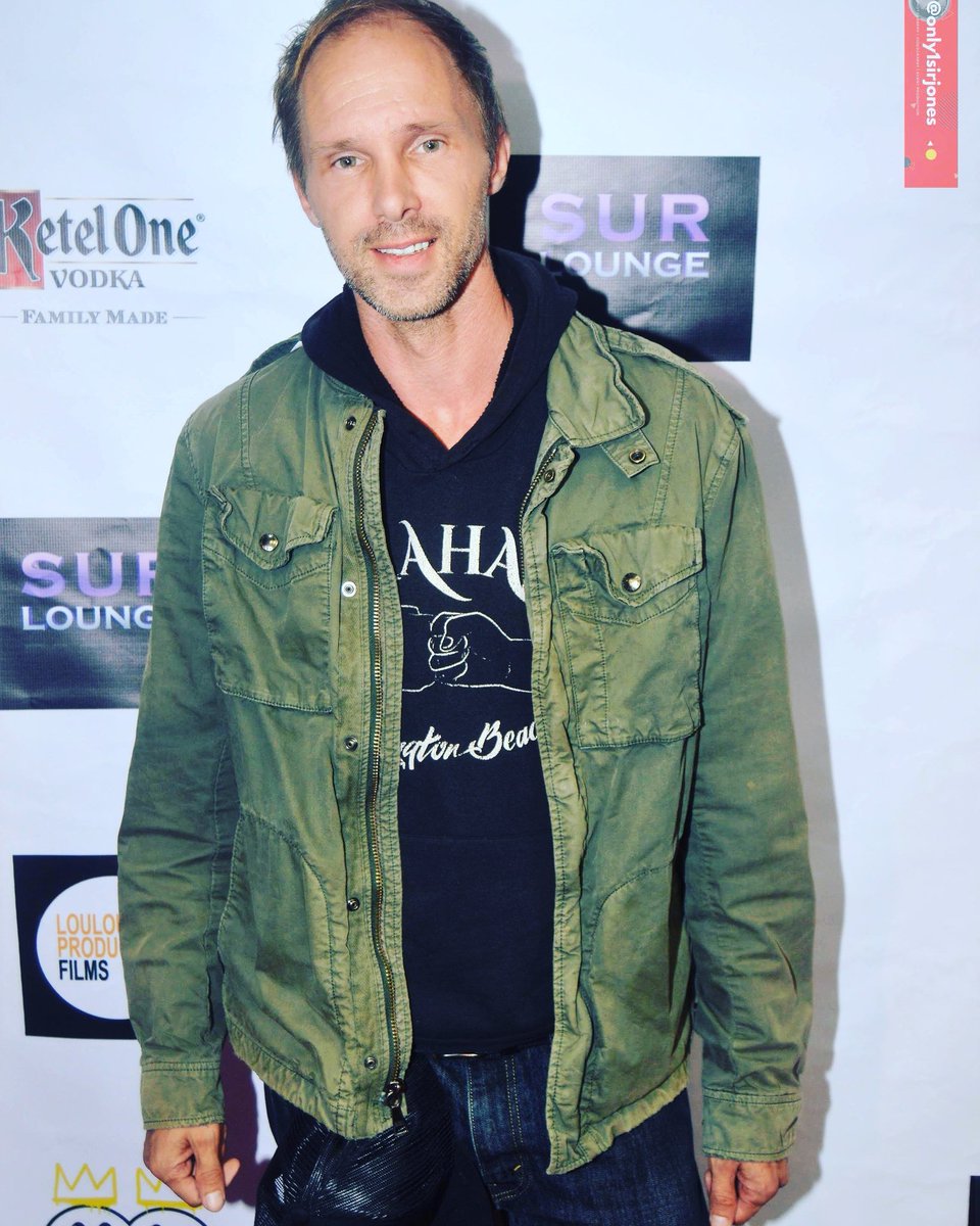 GaryCairnsII's tweet photo. Another day, another Red Carpet. Photo by: @only1sirjones https://t.co/nBhsh7UNdP
