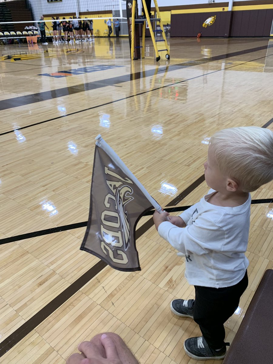 Cheering on some @HDJVolleyball tonight! <a href="/JacobsHighS/">Jacobs High School</a> <a href="/HDJ_Athletics/">Jacobs Athletics</a>