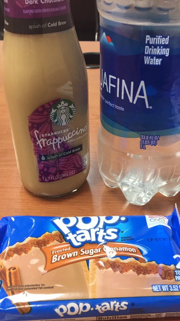 softboi_TakeMe's tweet photo. My “dinner” for lecture 😝 the water is supposed to be healthy https://t.co/O0dHtoQFq6