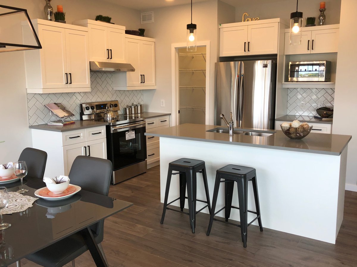 PjSaltel's tweet photo. Grey Heron Drive in Sage Creek.  Starting at $429,900. Quick possession dates available. Close to the walking paths and Sage Creek village centre!  4 Homes to choose from #randallhomes #sagecreek #qualicocommunities #newhomes https://t.co/VCY0DxjKFH
