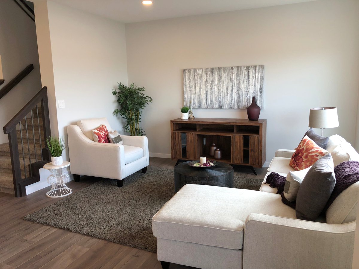 PjSaltel's tweet photo. Grey Heron Drive in Sage Creek.  Starting at $429,900. Quick possession dates available. Close to the walking paths and Sage Creek village centre!  4 Homes to choose from #randallhomes #sagecreek #qualicocommunities #newhomes https://t.co/VCY0DxjKFH