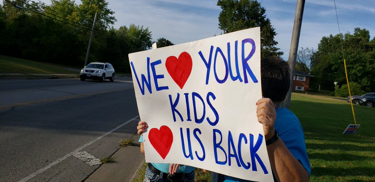 ieanea's tweet photo. We hope Carbondale School Board President John Major starts listening to our Carbondale Education Association - CEA teachers and puts our students first! We need a fair contract now! #CEAStrong https://t.co/MIBeWDwRQh