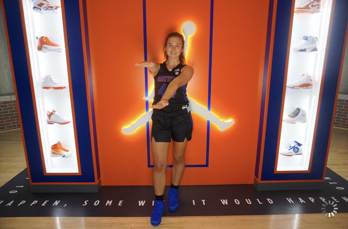 brynn farrell tweet media