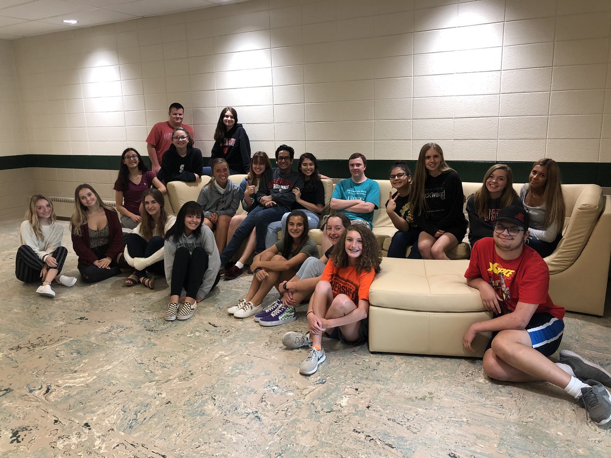 Mrs_Giaimo's tweet photo. So proud of my @_shslantern crew for finishing their first issue of the year!! They learned the skills of sourcing, interviewing, writing, drafting, revising, editing, and publishing! All in an extracurricular! Look out for copies in the media center and around the school! https://t.co/e7oTg76lir