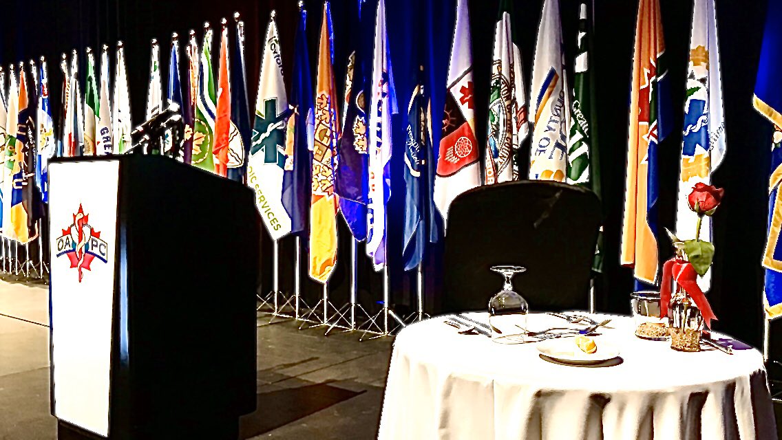 Table of the Fallen : Ontario Emergency Medical Services Honour’s and Awards Dinner. #oapc2019 <a href="/OAPCMedia/">OAPC</a>