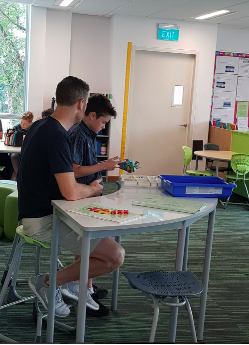 lrbennett12's tweet photo. Choosing where to sit for SLCs was easy… “Let’s show Mum &amp; Dad where we enjoy working”. 5E love working on the floor, near the windows in the sunshine and using the whiteboard tables to show their thinking #SLCs #pypchat #WeAreAIS https://t.co/vN0MRgO049