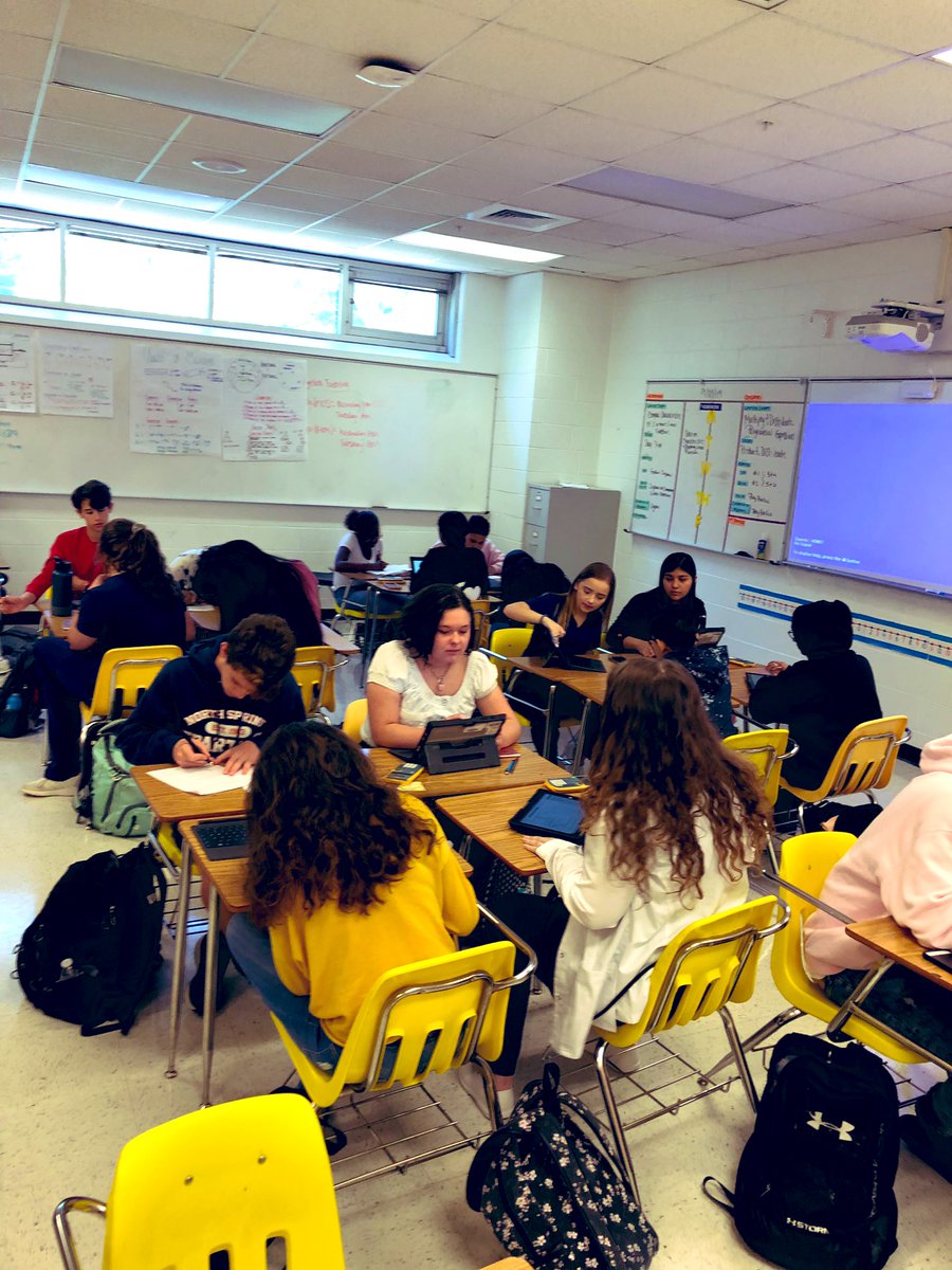 peet_ms's tweet image. Accelerated Algebra taught each other about comparing linear functions through a Jigsaw yesterday! #FreshSpartans23 #TalkingAboutMath @BPeytonNS @hansonmscott @KevinRo98947989
