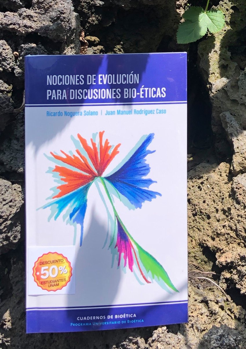 En este #JuevesDeRecomendacionesLiterarias les traemos, de la “Colección  Cuadernos de Bioética” el libro: 📖 Nociones de evolución para discusiones  bio-éticas de Ricardo Noguera Solano y Juan Manuel Rodríguez. (Abrimos  hilo) 👇🏼 #UNAMenteBioética